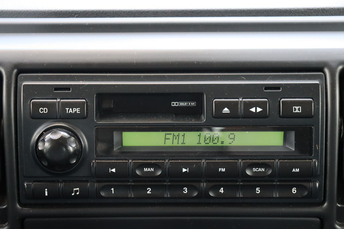 2004 Land Rover Discovery SE photo 20