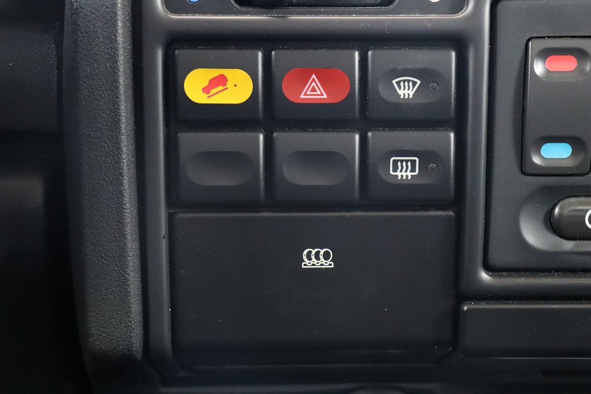 2004 Land Rover Discovery SE photo 22