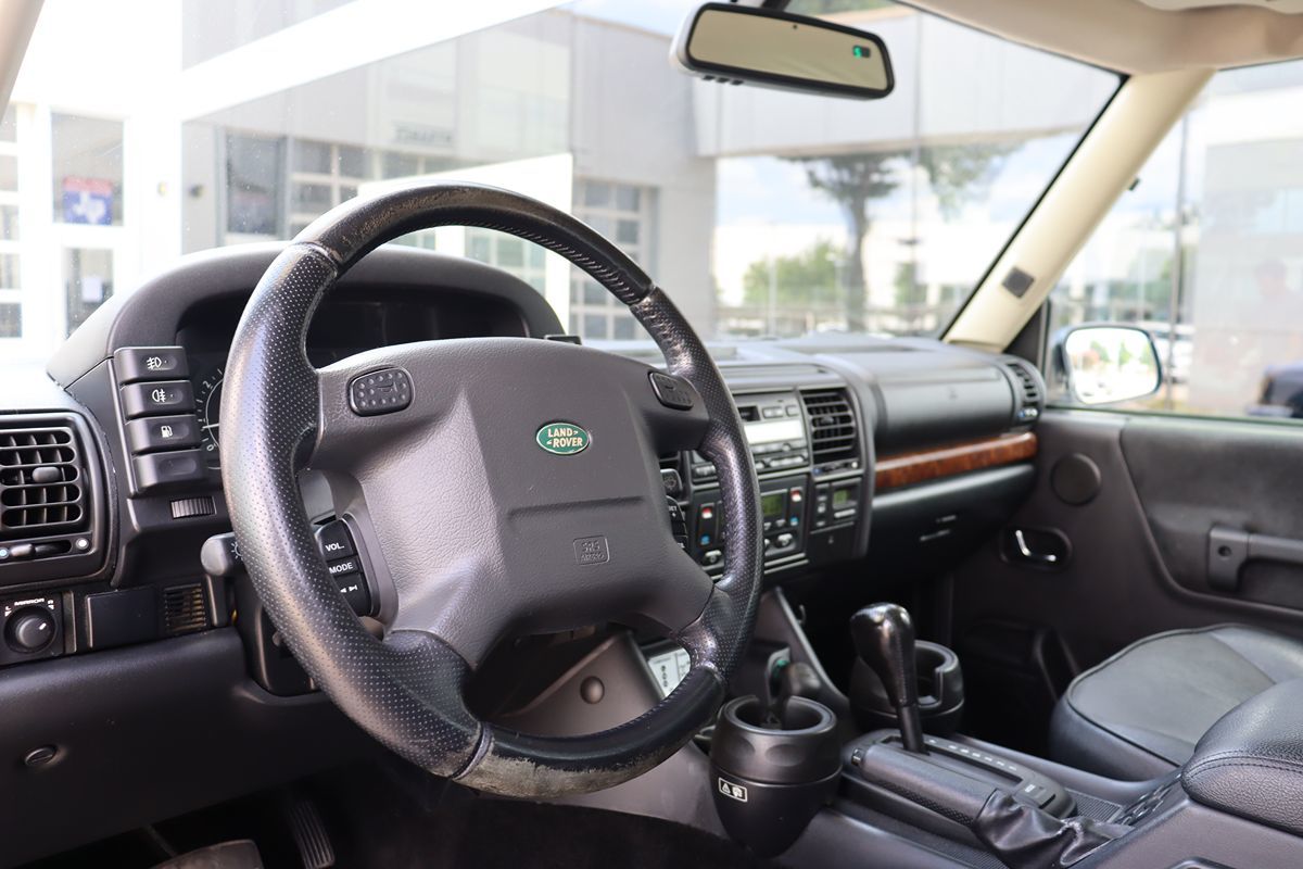 2004 Land Rover Discovery SE photo 14