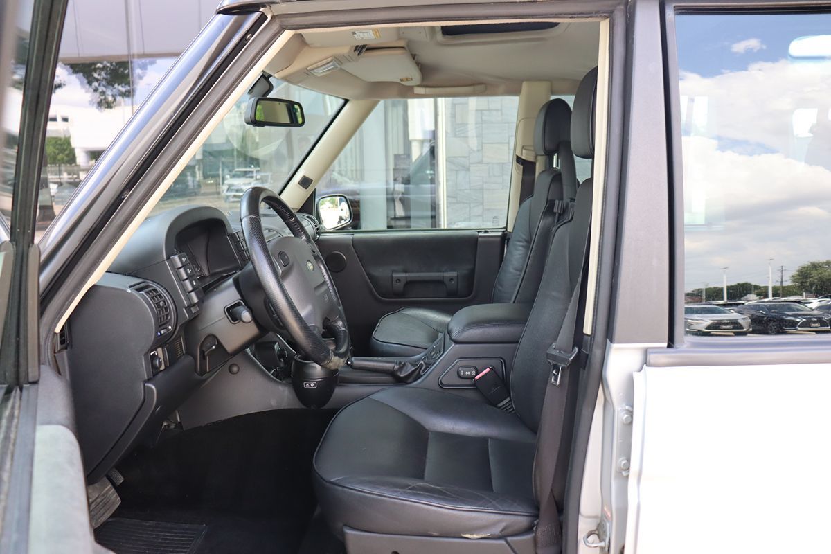 2004 Land Rover Discovery SE photo 28