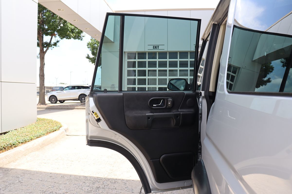 2004 Land Rover Discovery SE photo 38
