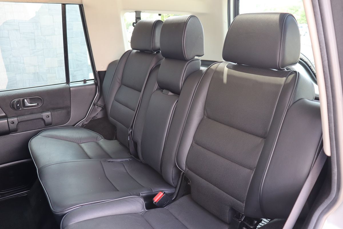 2004 Land Rover Discovery SE photo 36