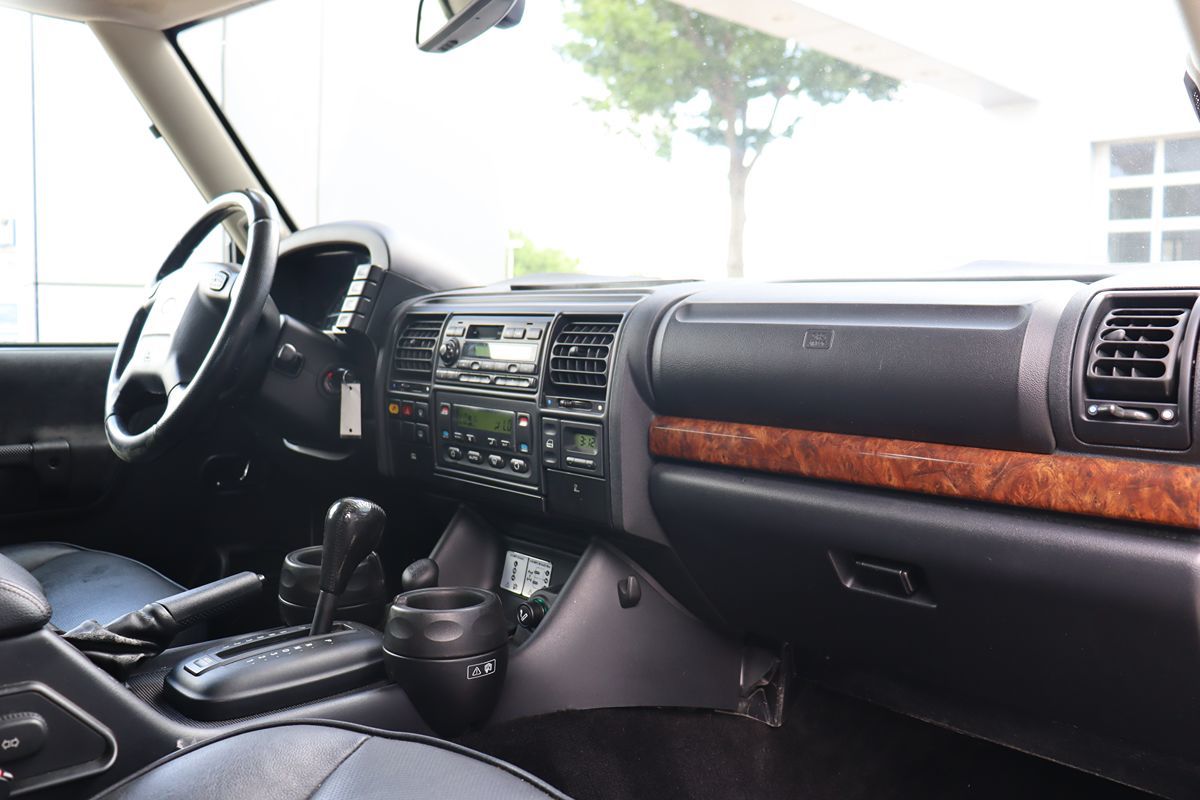 2004 Land Rover Discovery SE photo 15