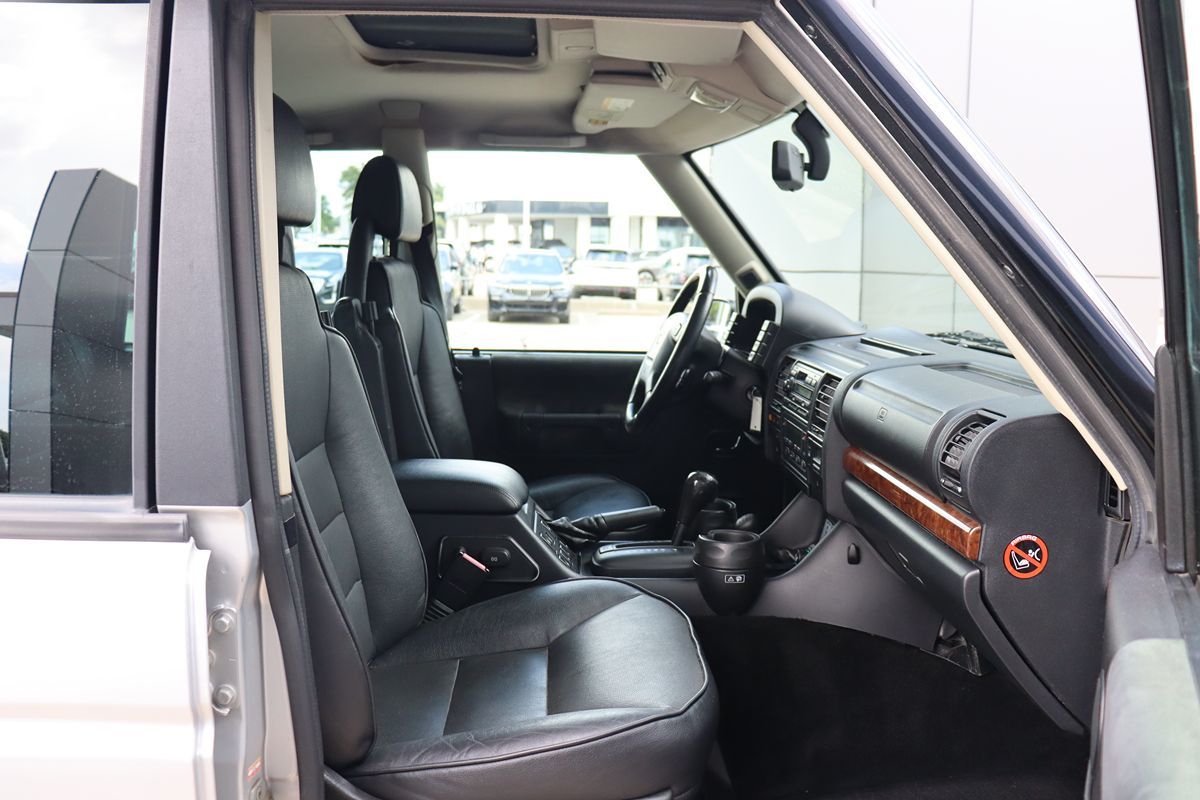 2004 Land Rover Discovery SE photo 27