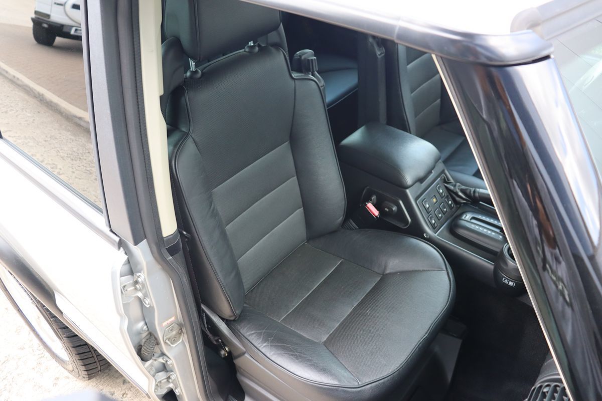 2004 Land Rover Discovery SE photo 29