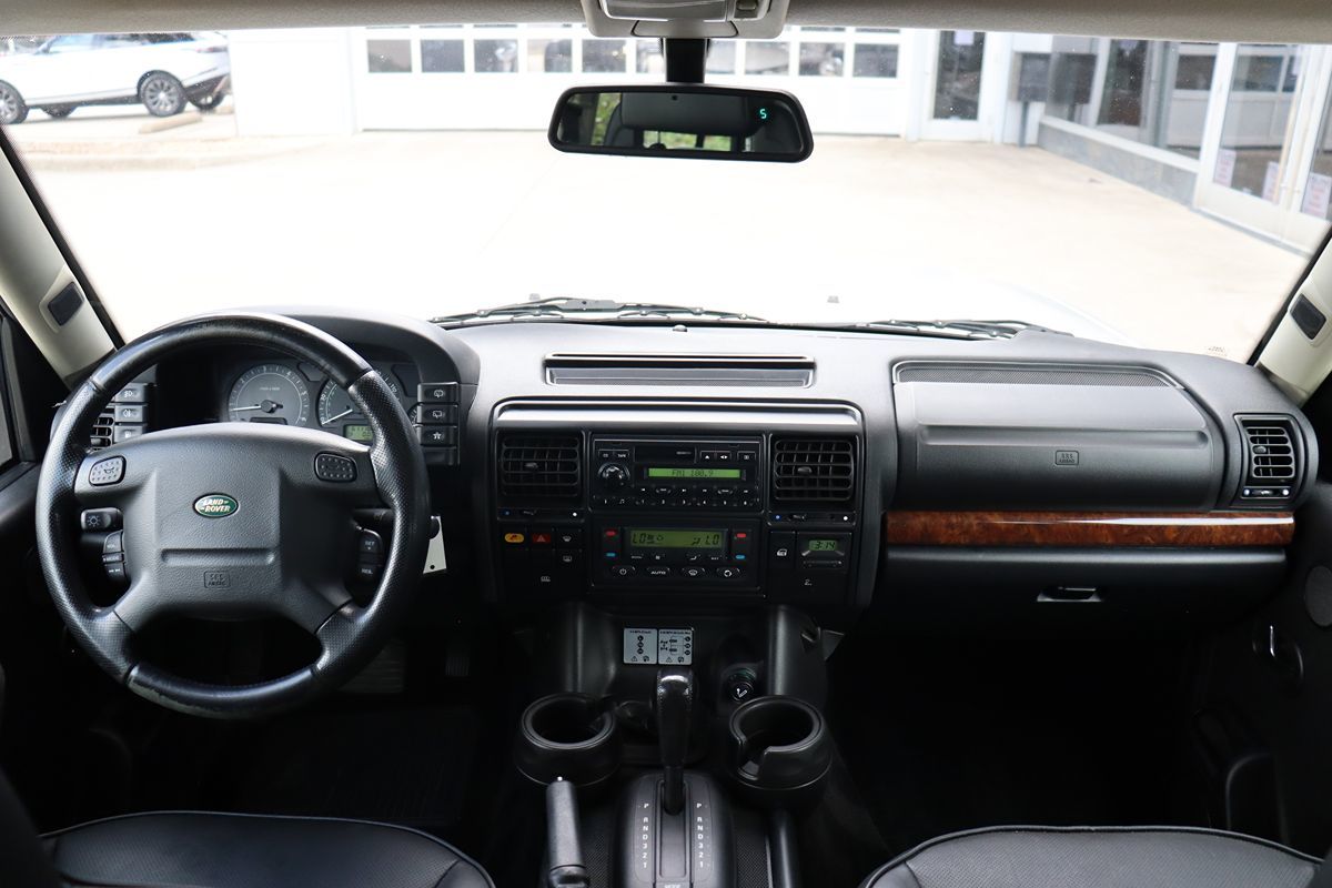 2004 Land Rover Discovery SE photo 13
