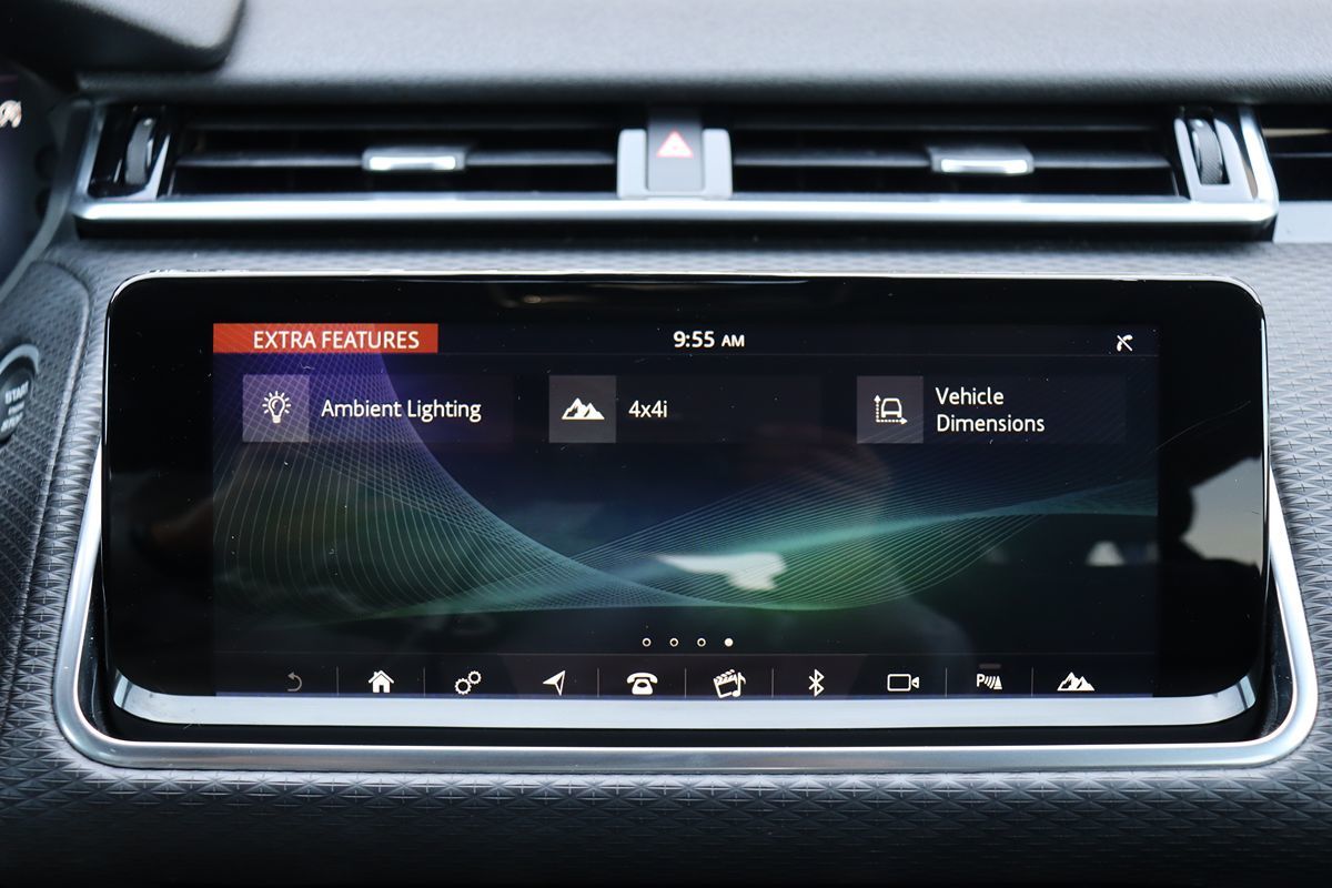 2018 Land Rover Range Rover Velar R-Dynamic SE photo 23