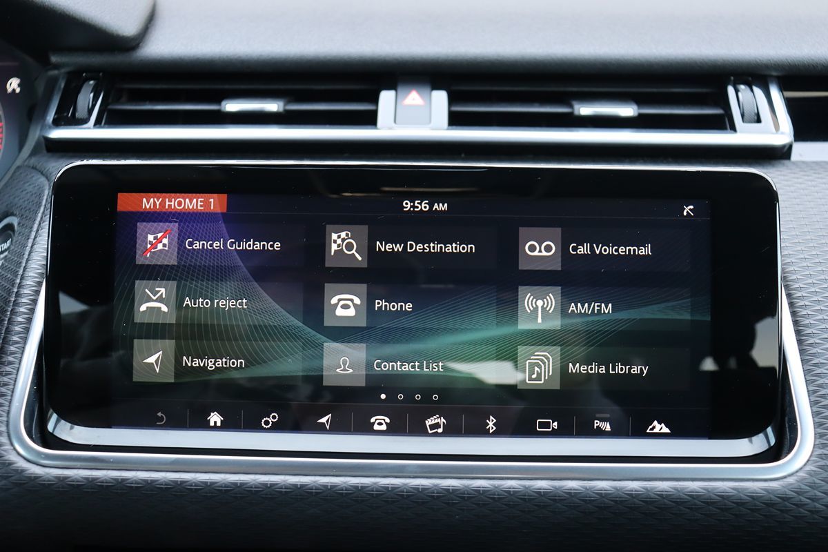 2018 Land Rover Range Rover Velar R-Dynamic SE photo 27