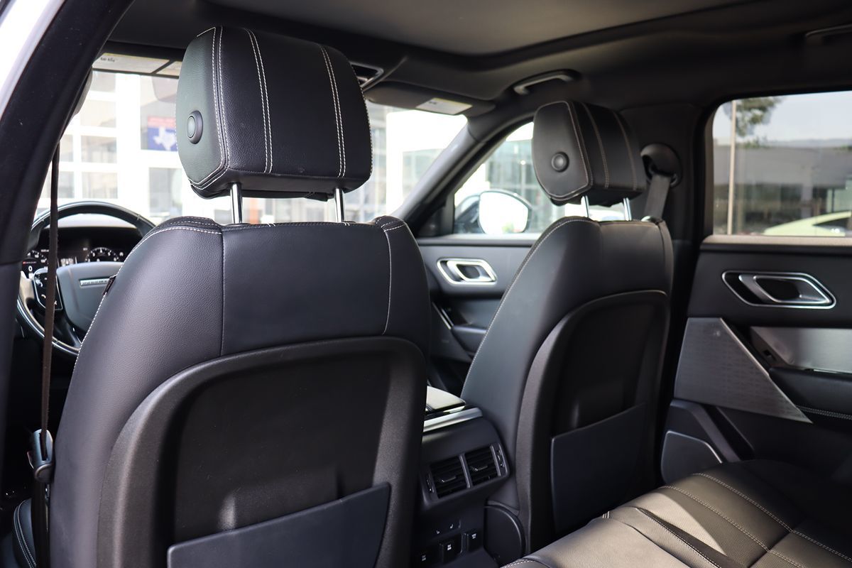 2018 Land Rover Range Rover Velar R-Dynamic SE photo 40