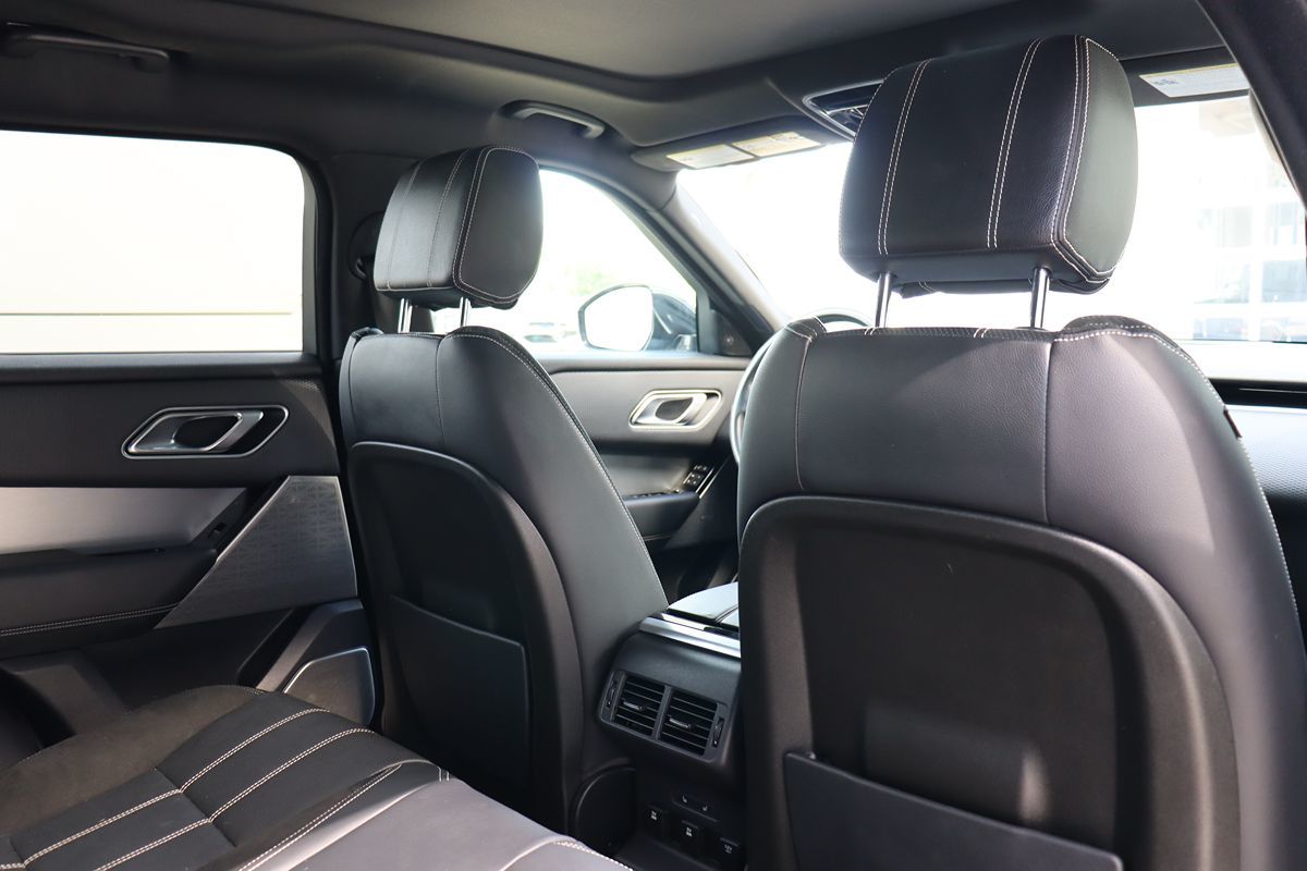 2018 Land Rover Range Rover Velar R-Dynamic SE photo 41