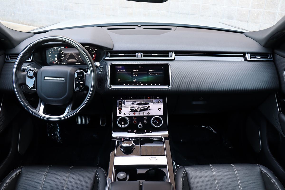 2018 Land Rover Range Rover Velar R-Dynamic SE photo 14