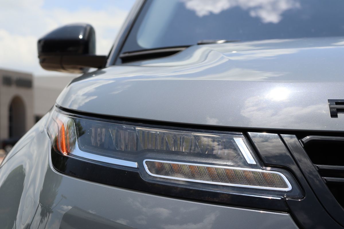 2021 Land Rover Range Rover Evoque S photo 4