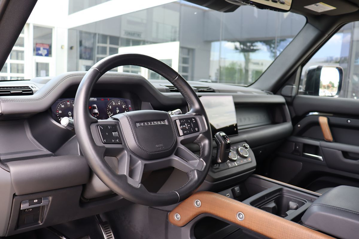 2022 Land Rover Defender 110 X photo 19