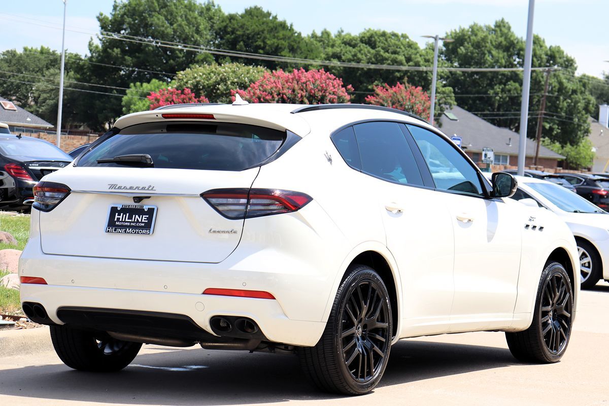 2022 Maserati Levante GT photo 6