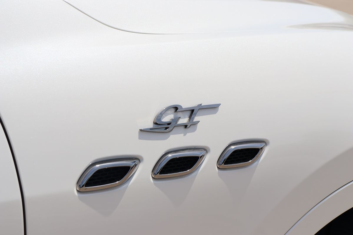 2022 Maserati Levante GT photo 8