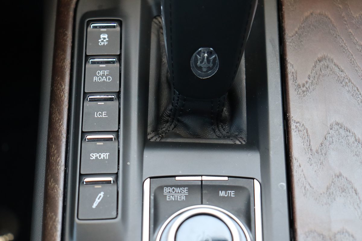 2022 Maserati Levante GT photo 28