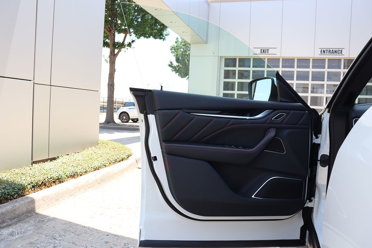 2022 Maserati Levante Modena photo 46
