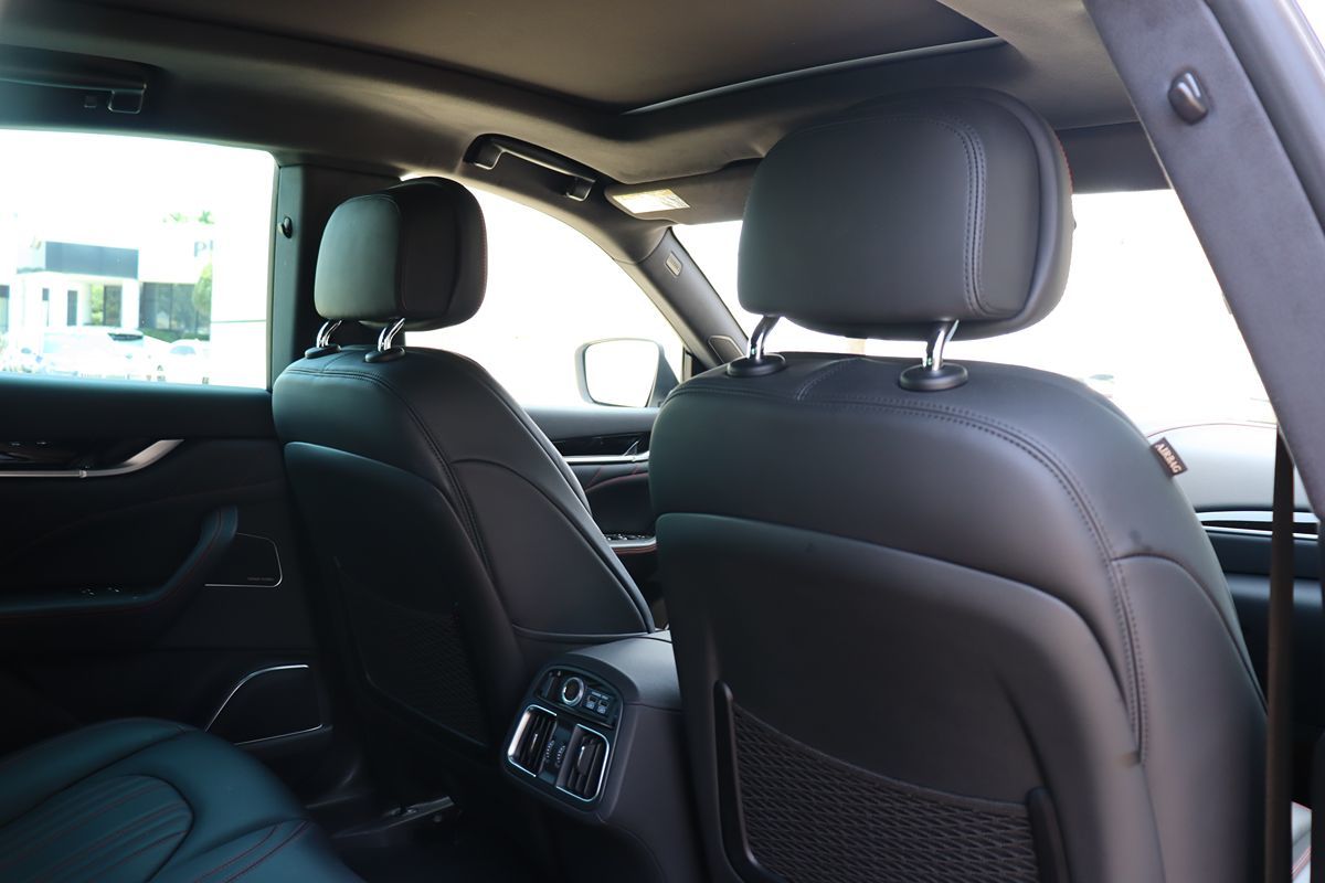 2022 Maserati Levante Modena photo 38