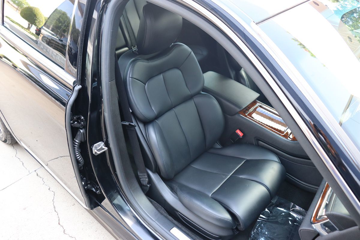 2018 Lincoln Continental Premiere photo 23