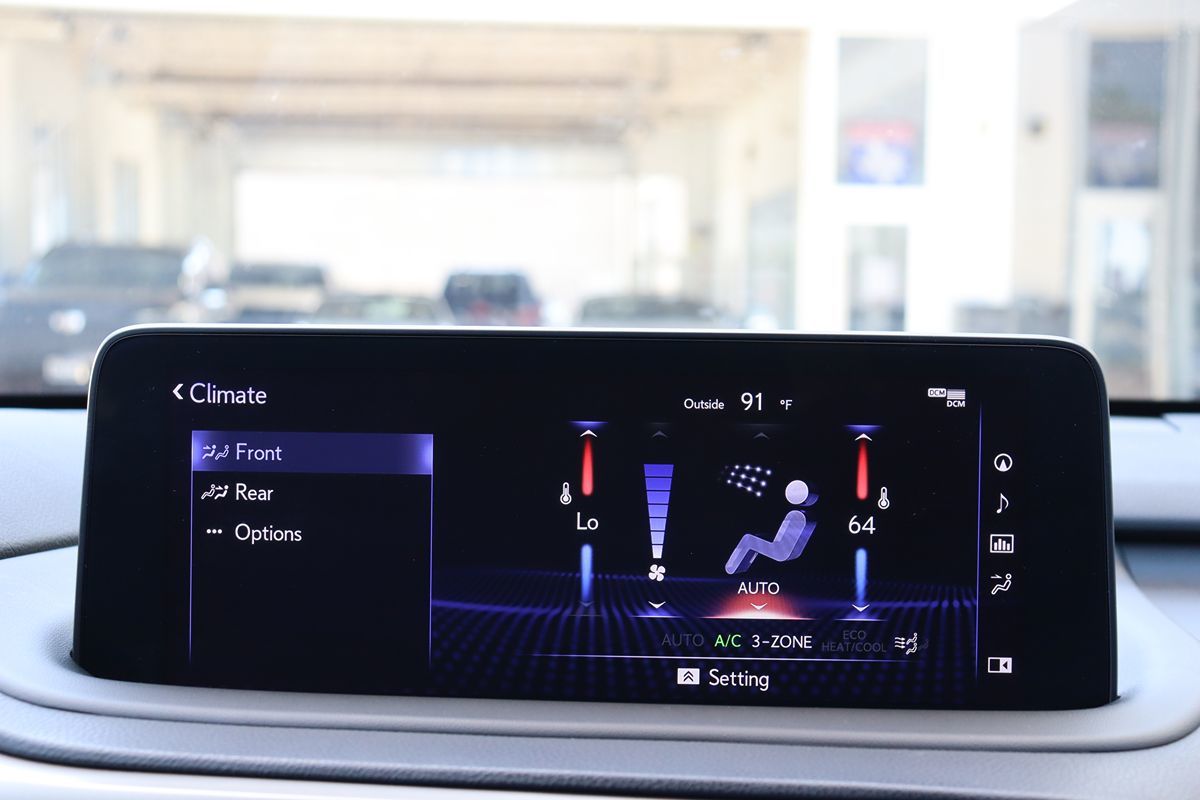 2022 Lexus RX 350L photo 25