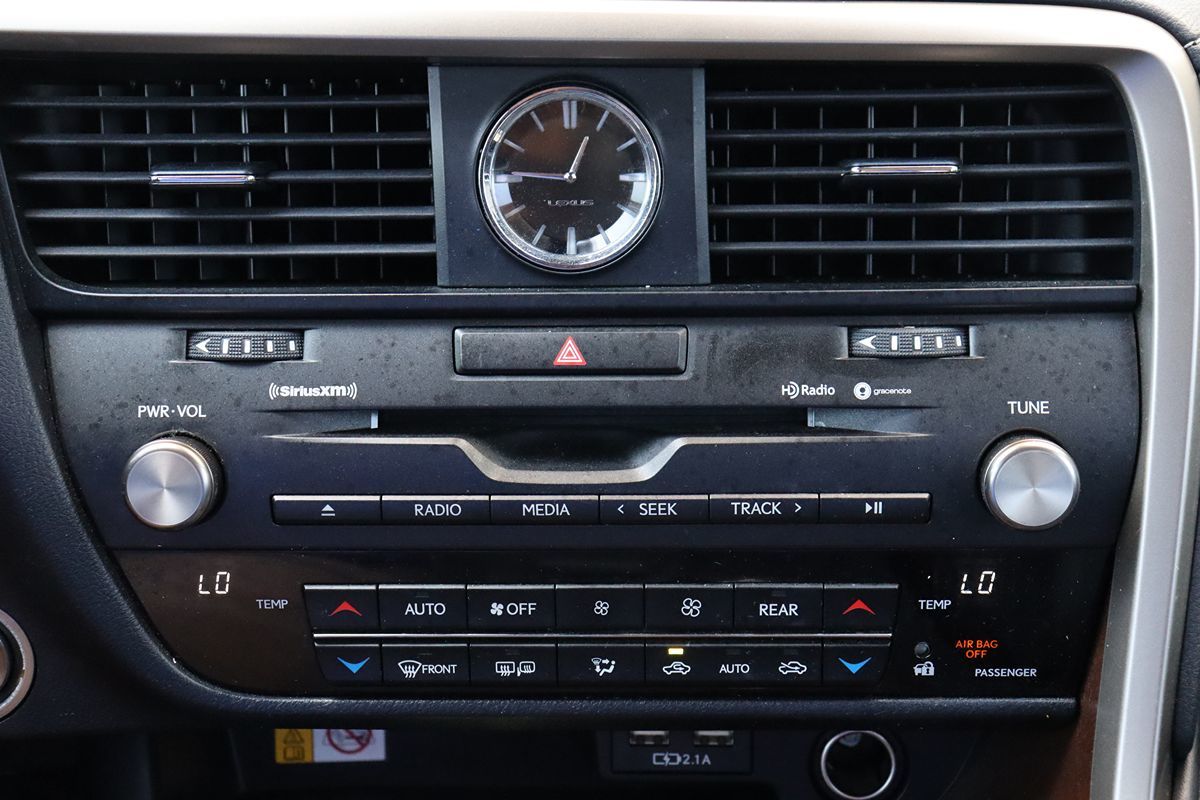 2022 Lexus RX 350L photo 26