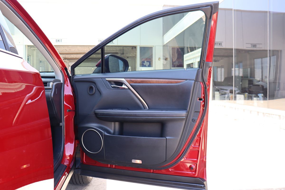 2022 Lexus RX 350L photo 45