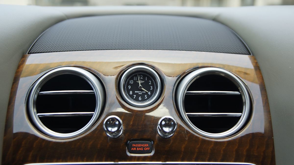 2013 Bentley Continental GT V8 photo 18