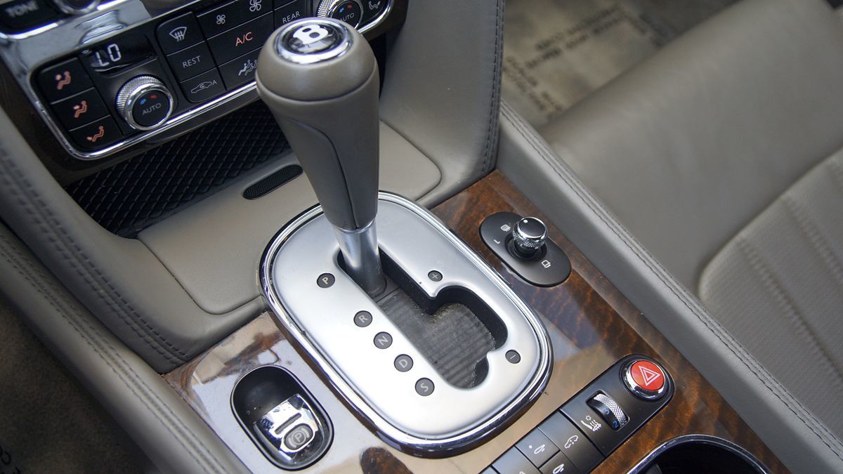 2013 Bentley Continental GT V8 photo 21