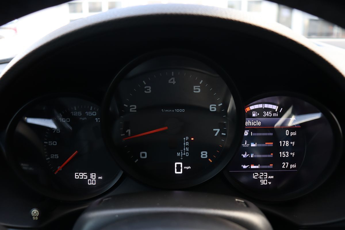 2018 Porsche Cayman photo 20