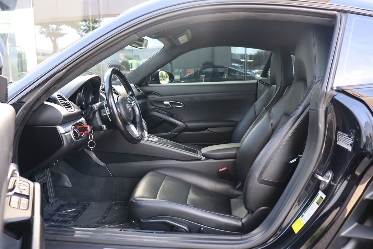 2018 Porsche Cayman photo 30