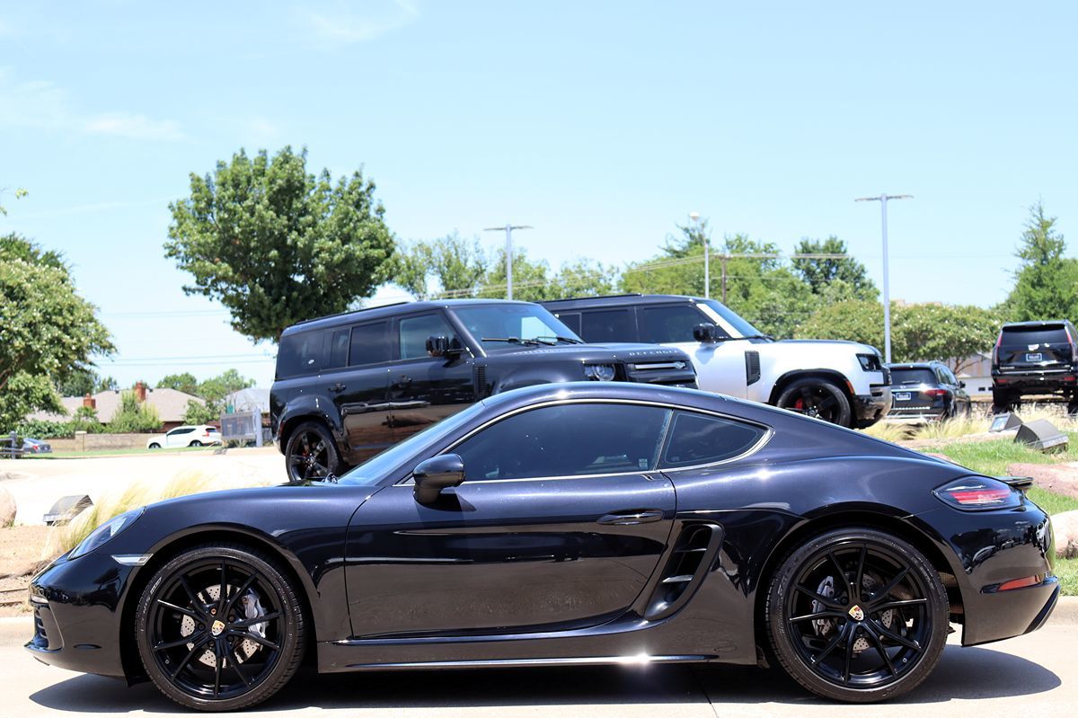 2018 Porsche Cayman photo 8
