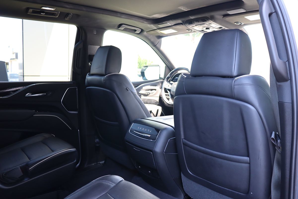 2021 Cadillac Escalade Sport photo 40