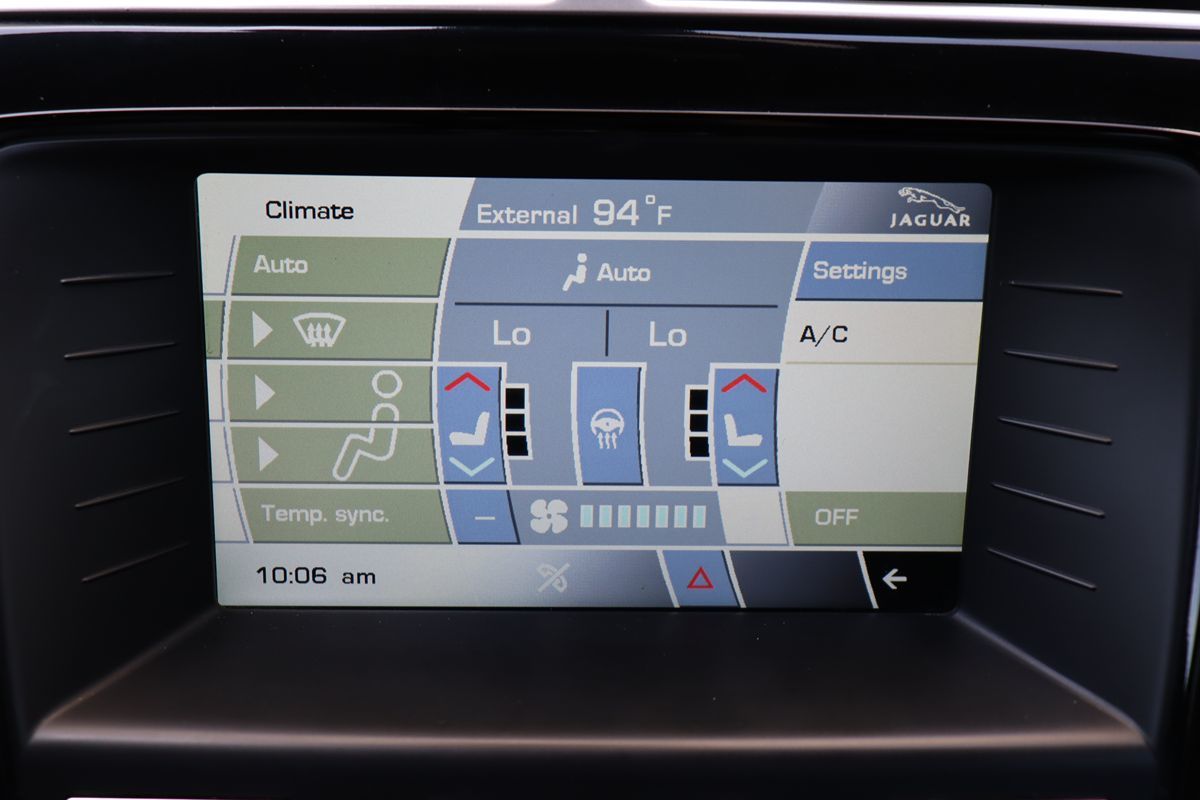 2014 Jaguar XK XKR photo 23