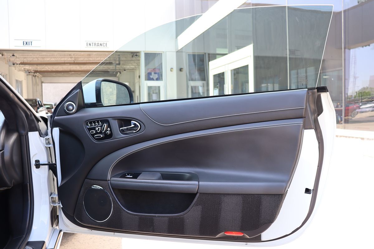 2014 Jaguar XK XKR photo 37