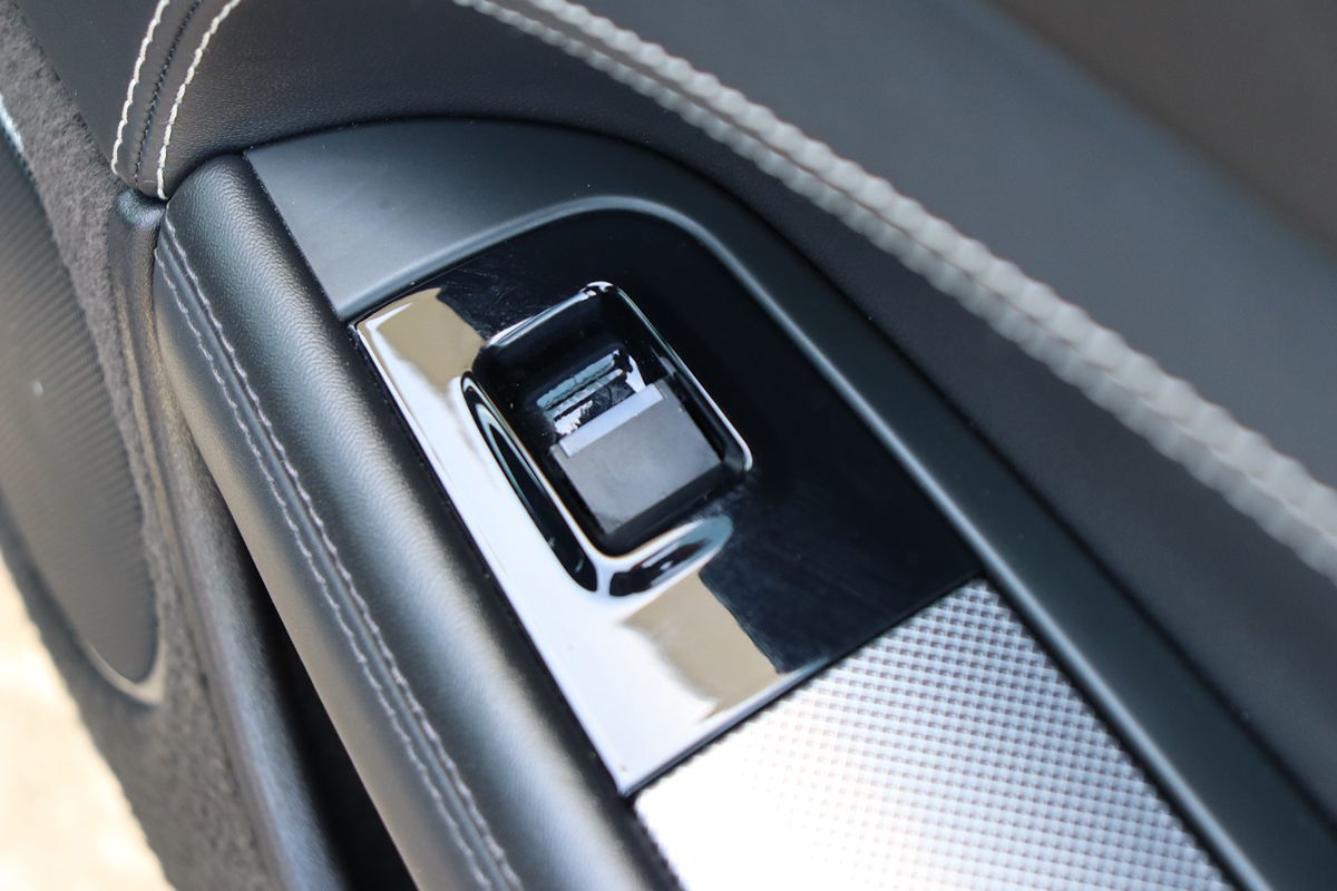 2014 Jaguar XK XKR photo 33