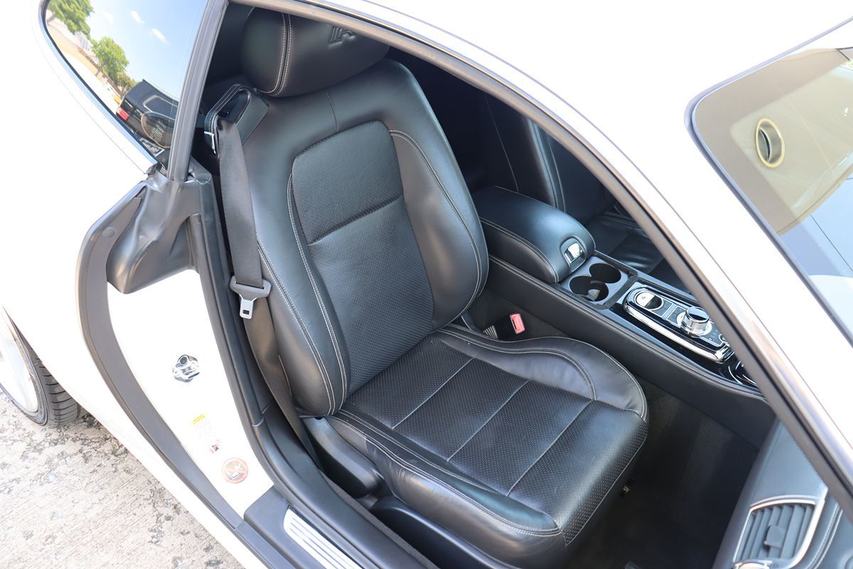 2014 Jaguar XK XKR photo 28