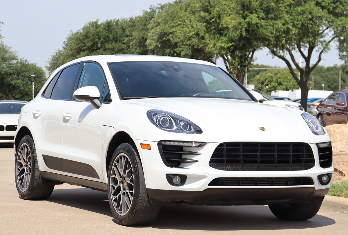 2018 Porsche Macan photo 2