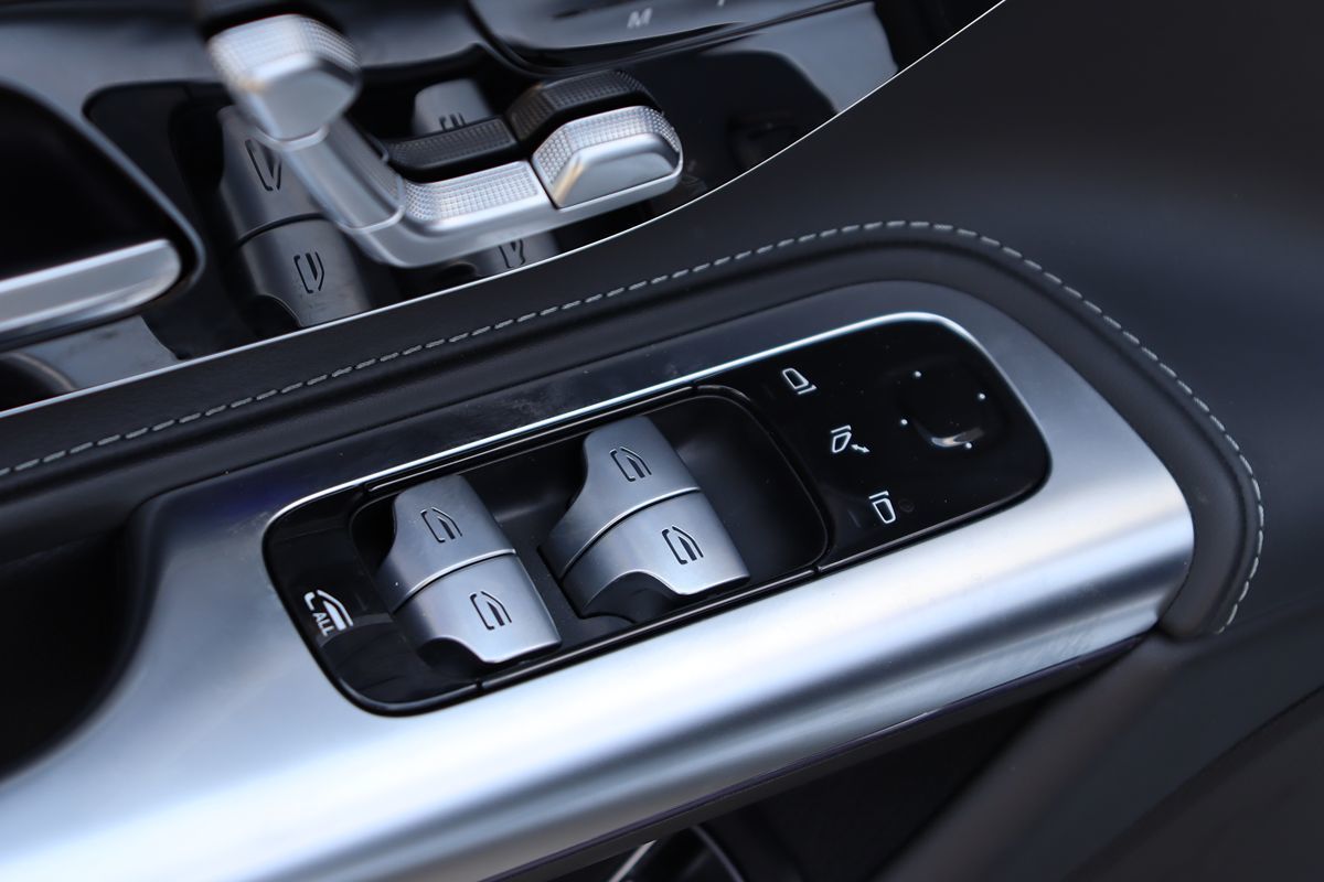 2022 Mercedes Benz SL AMG 63 photo 38