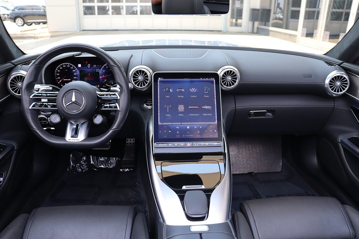 2022 Mercedes Benz SL AMG 63 photo 16