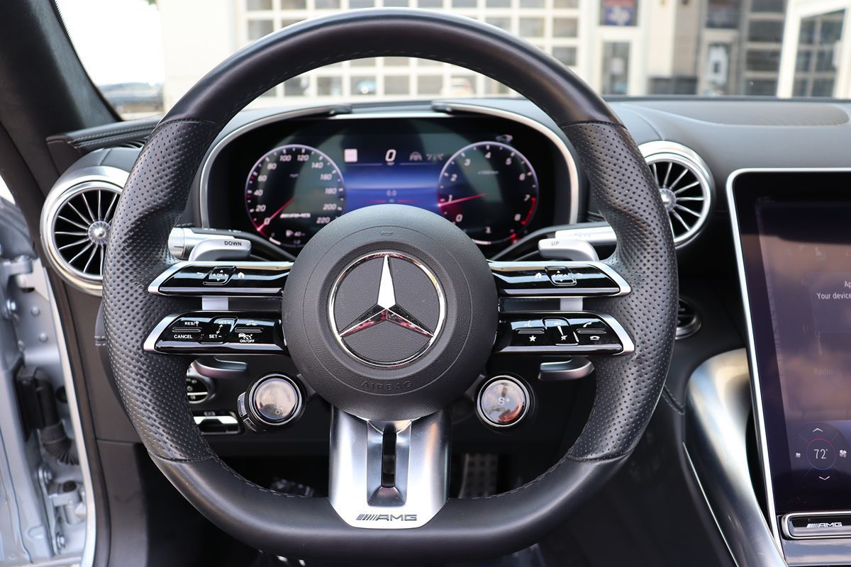 2022 Mercedes Benz SL AMG 63 photo 19