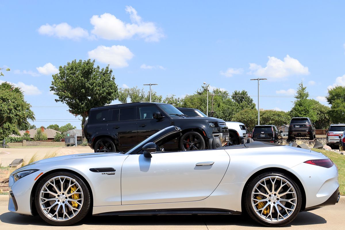 2022 Mercedes Benz SL AMG 63 photo 8
