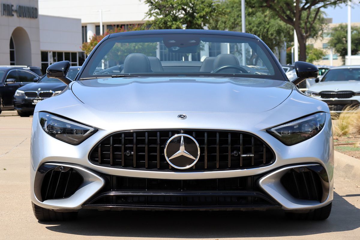 2022 Mercedes Benz SL AMG 63 photo 3