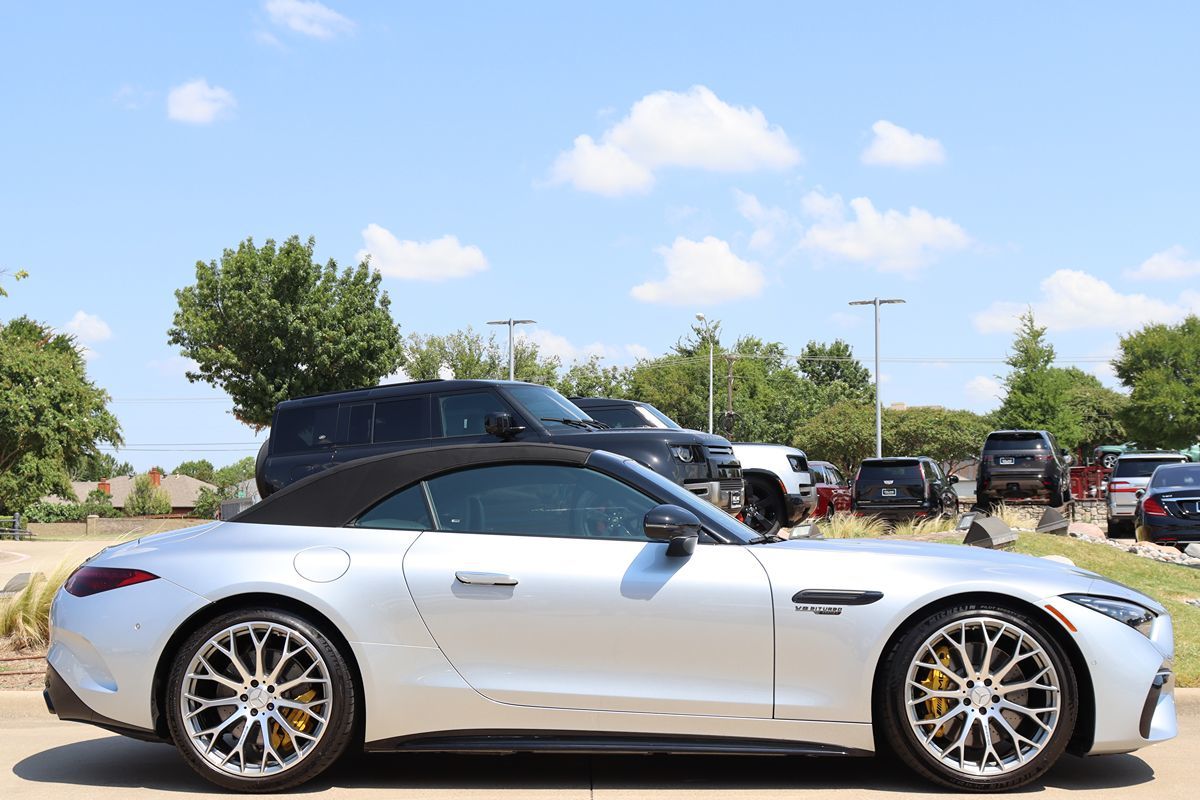 2022 Mercedes Benz SL AMG 63 photo 7