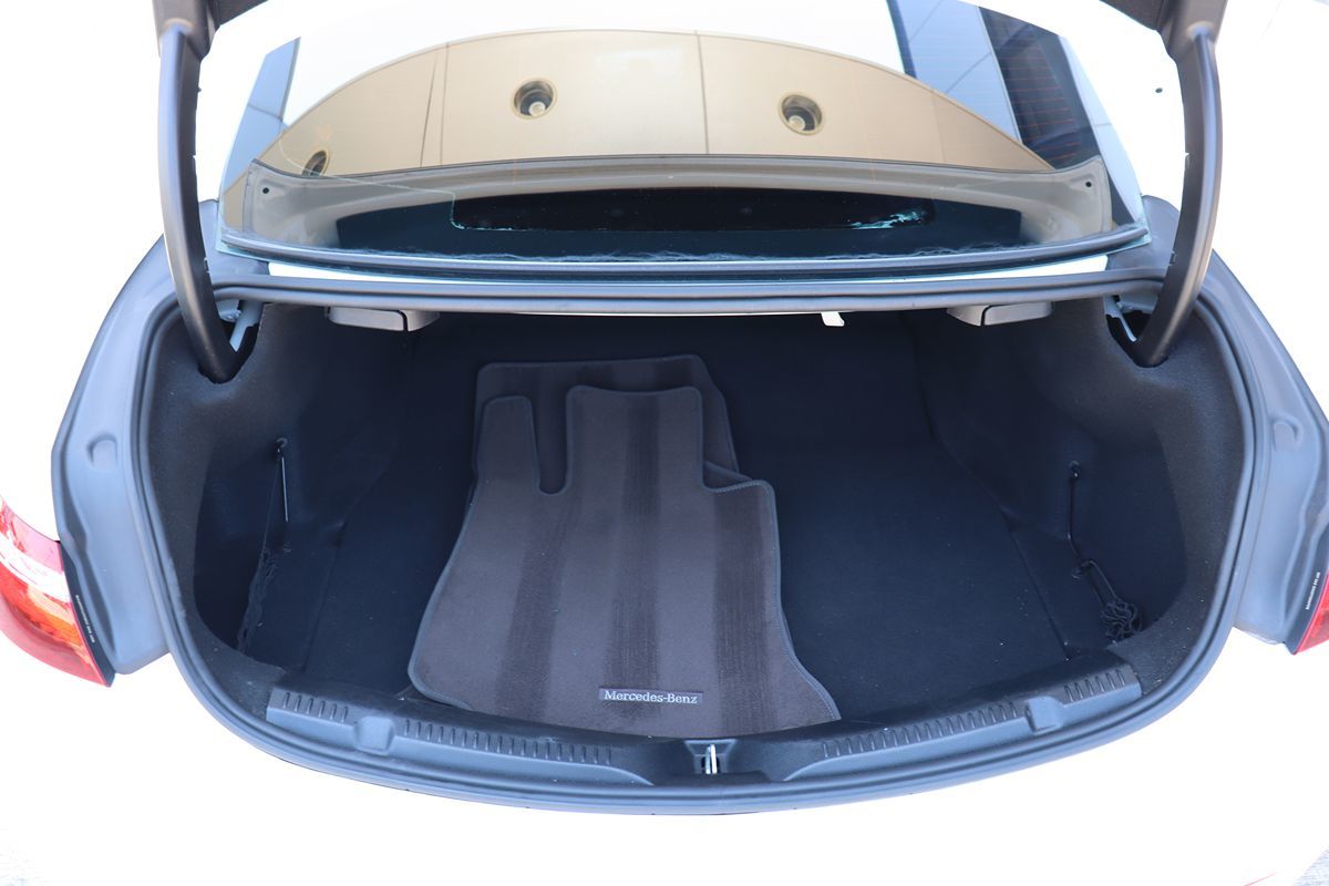 2018 Mercedes Benz E 400 Coupe photo 33