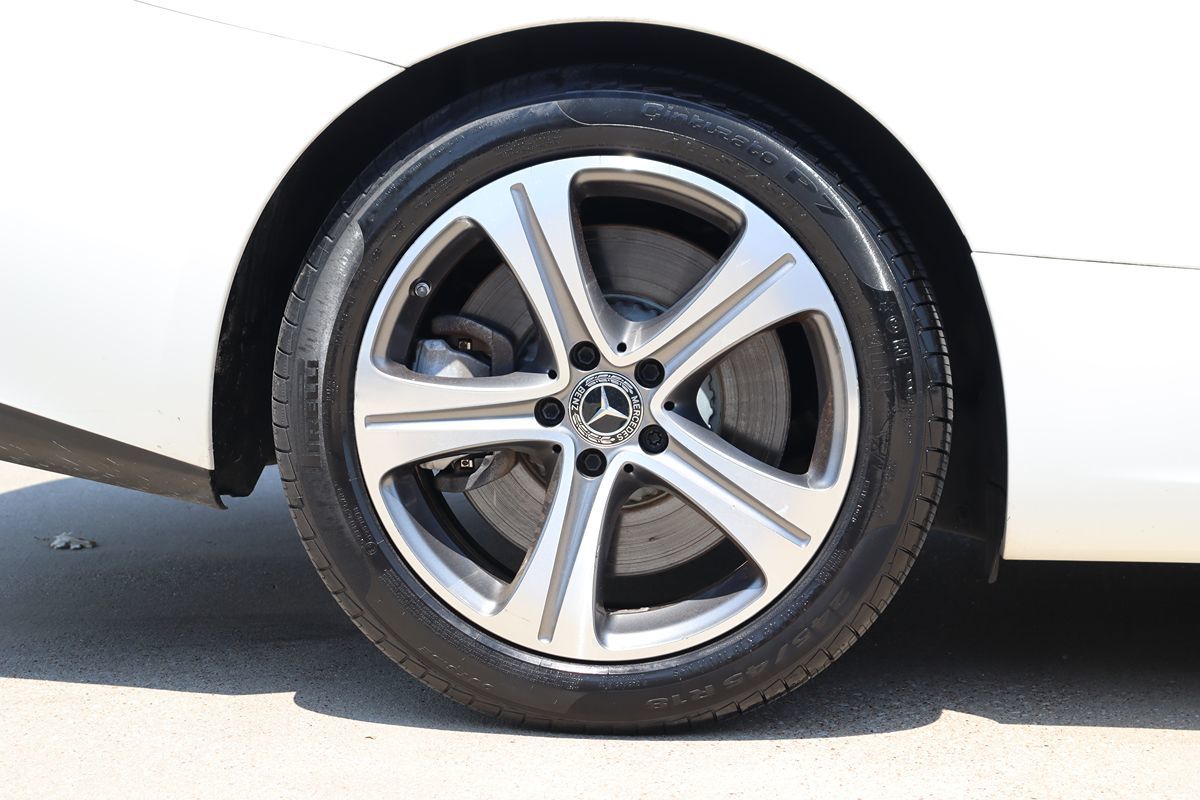 2018 Mercedes Benz E 400 Coupe photo 34