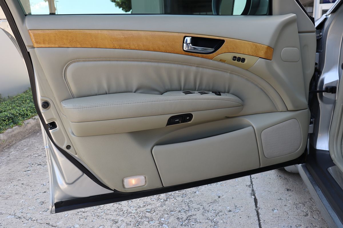 2003 Infiniti Q45 photo 32