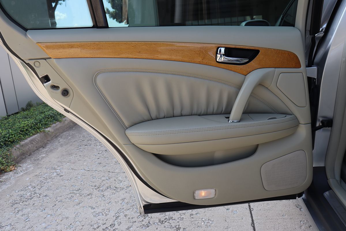 2003 Infiniti Q45 photo 34