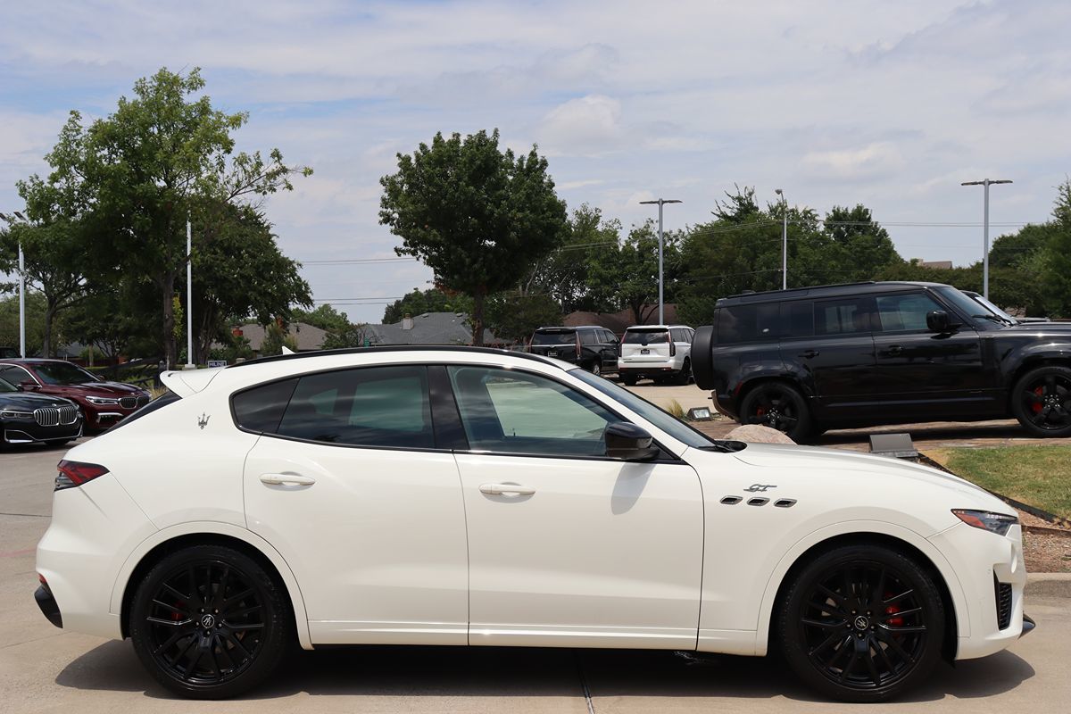 2022 Maserati Levante GT photo 6