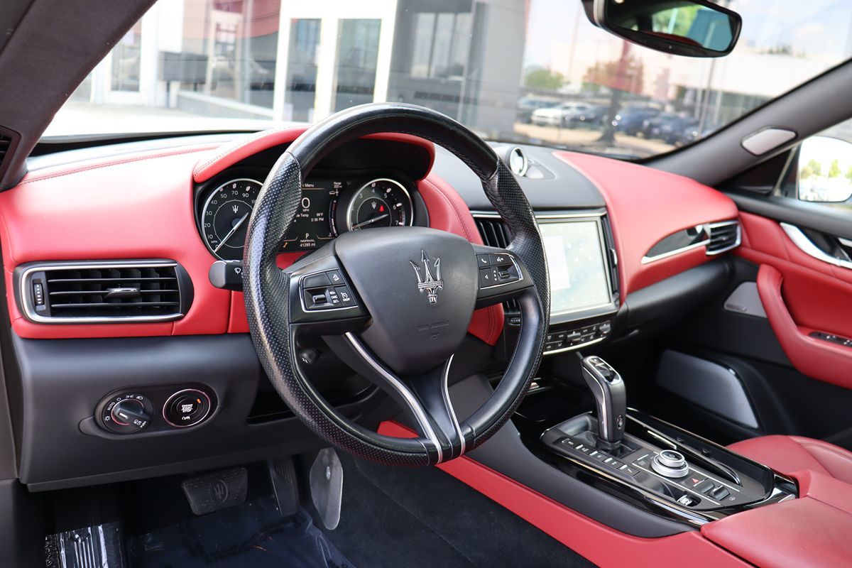 2022 Maserati Levante GT photo 13