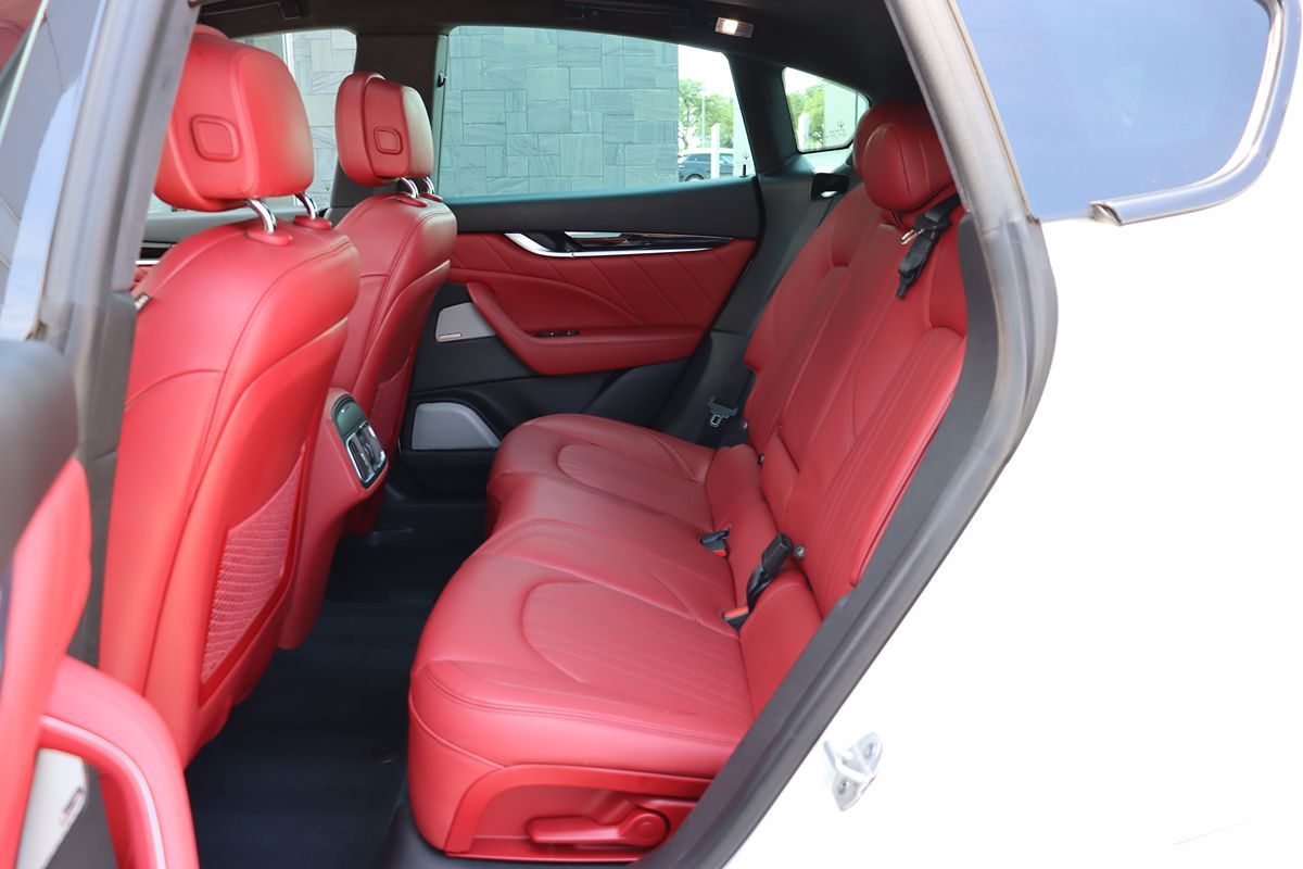 2022 Maserati Levante GT photo 35